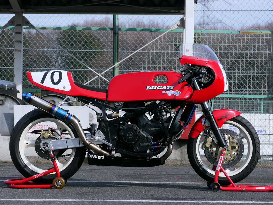 Ducati PASO750R ver.2011